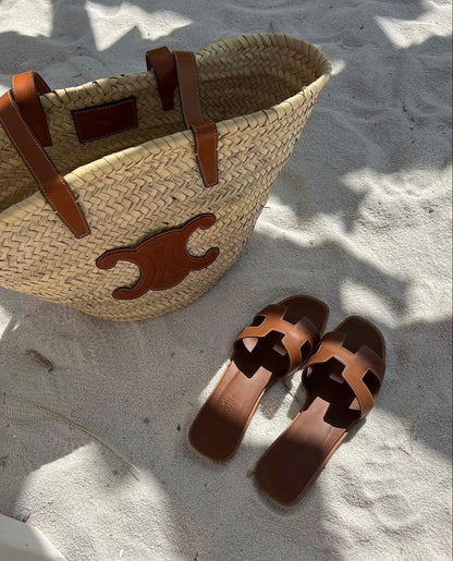GIFT SET: CE TRIOMPHE CE PANIER &amp; HM ORAN FLAT BROWN
