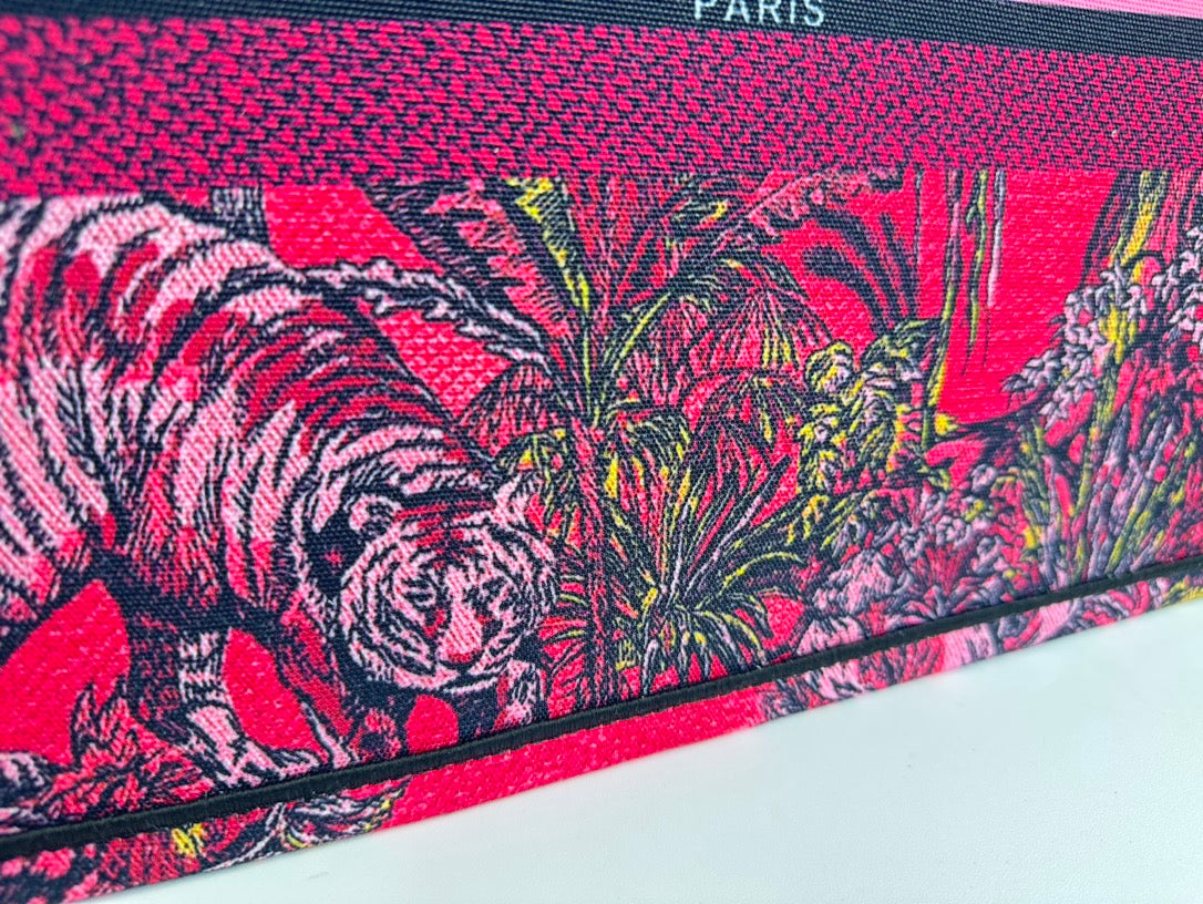 DIOR LARGE DIOR BOOK TOTE FUCHSIA MULTICOLOR 24CM M1265ZEUPM75E