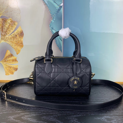DIOR GROOVE 20 BAG MACROCANNAGE CALFSKIN BLACK 20CM M1364UBOL M900
