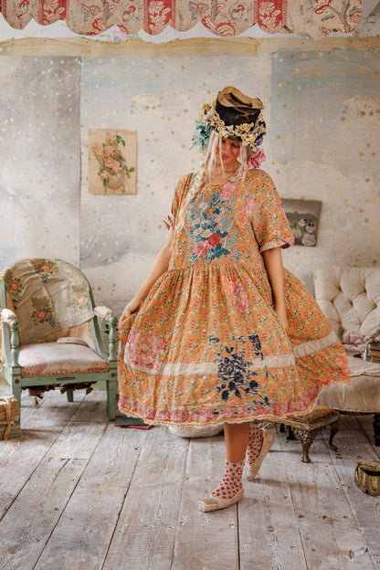 Floral Appliqué Taigi Dress
