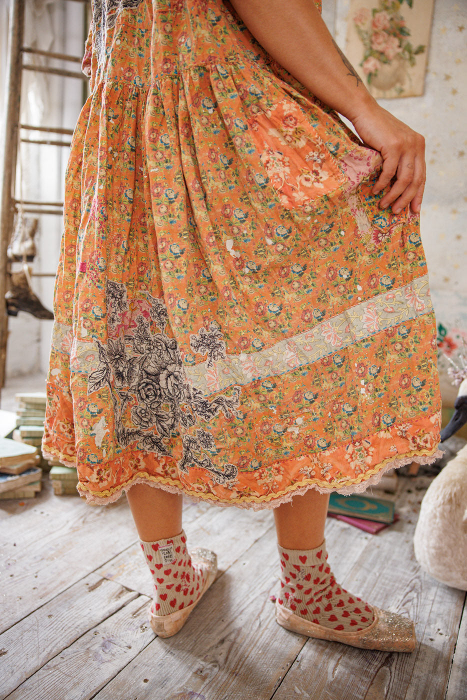 Floral Appliqué Taigi Dress