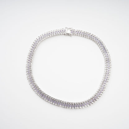 Isoline Light Purple Crystal Embellished Necklace