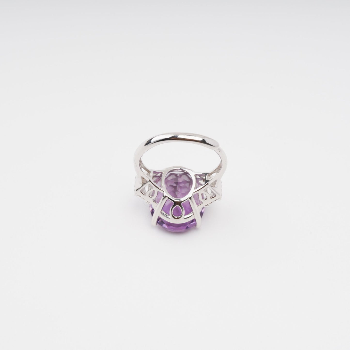Héraldique Purple Oval Gemstone Sterling Silver Ring