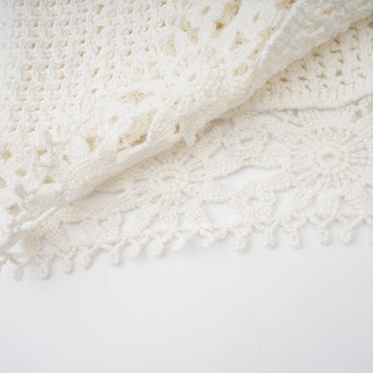 Gisèle White Floral Appliqué Crochet Knit  Two-Piece Top and Shorts Set