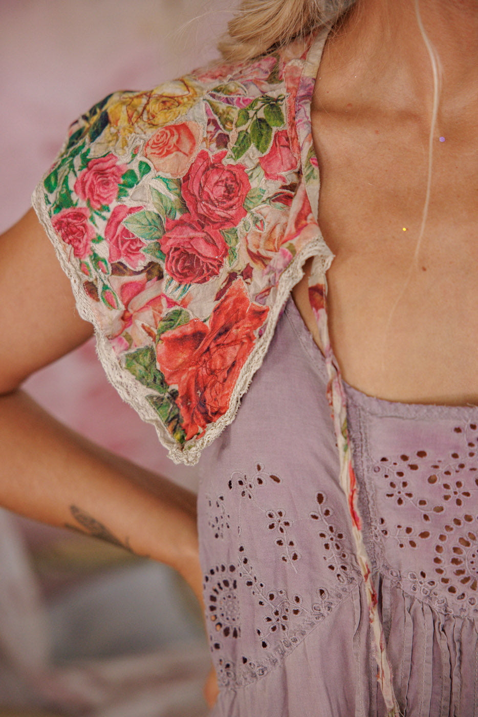 Floral Appliqué Hannes Collar