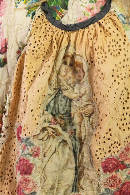 Eyelet Mother Mary Jabot