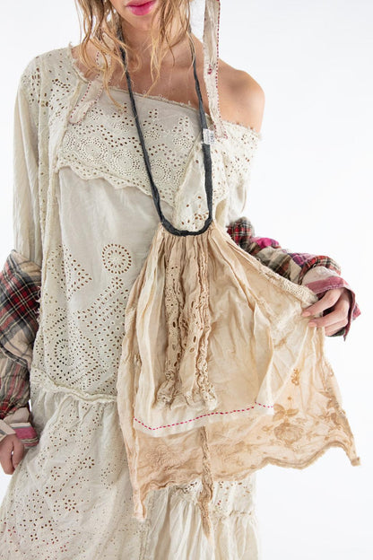 Eyelet Sinclair Jabot