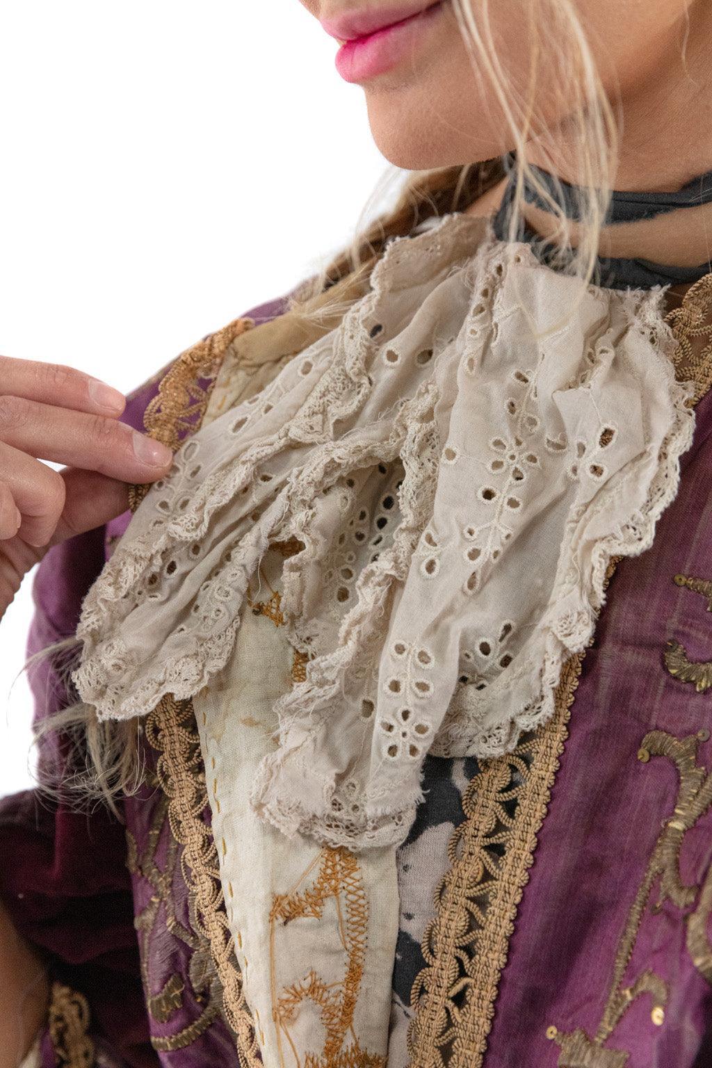 Eyelet Fairen Jabot