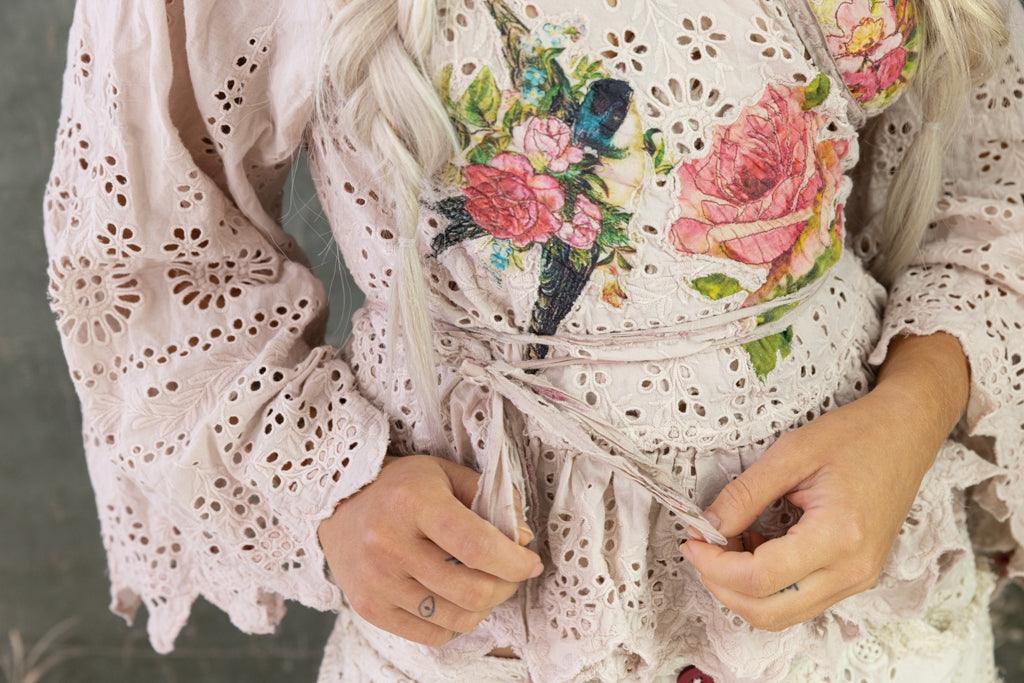 Eyelet Lise Lotte Piano Shawl
