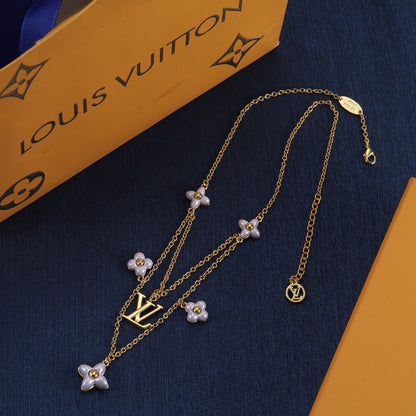 EN – Lux LV Necklaces 002