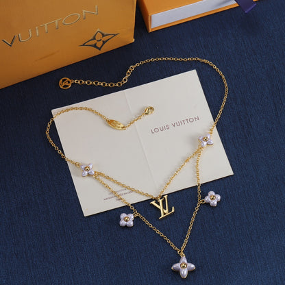 EN – Lux LV Necklaces 002