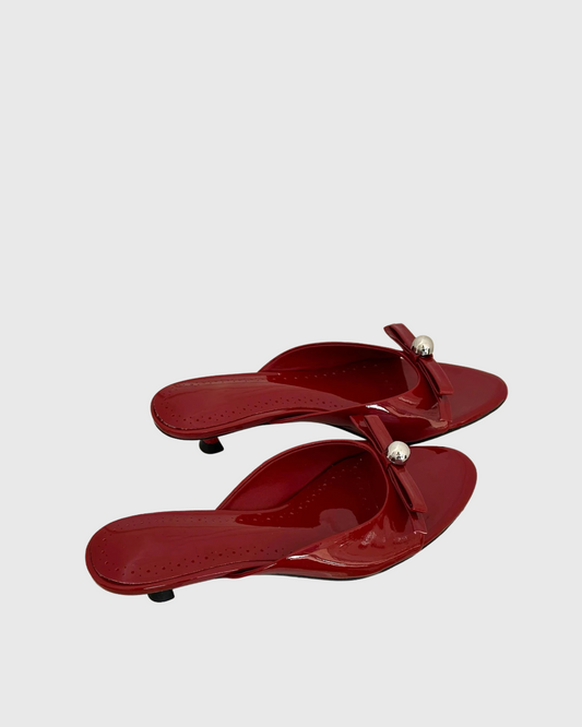 Roma Bow Patent Leather Slippers In Red
