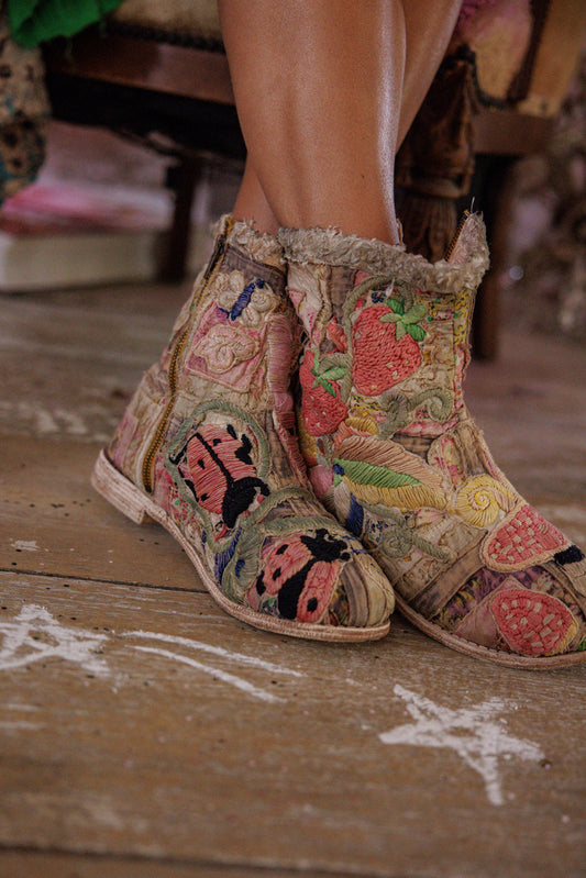 Embroidered Ranchero Boots - 41