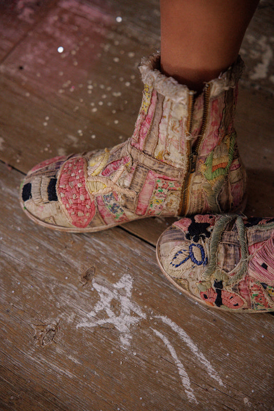 Embroidered Ranchero Boots - 39