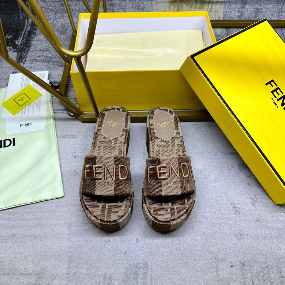 FENDI SUNSHINE FLATFORM SLIDES BROWN 8R8515AORHF1P95
