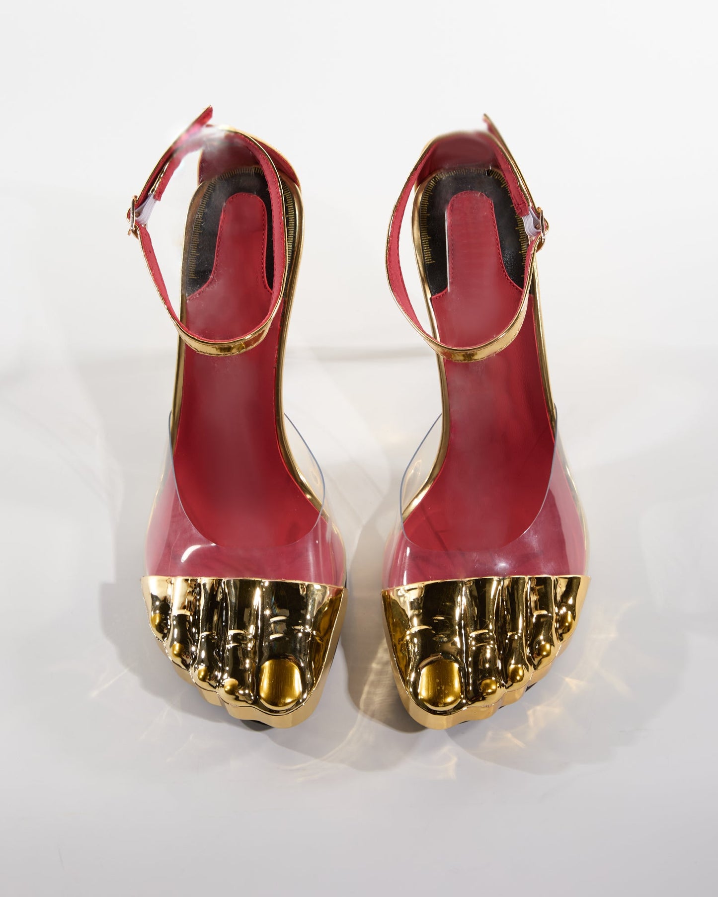 Vanda Gold Toenail Strap Pumps