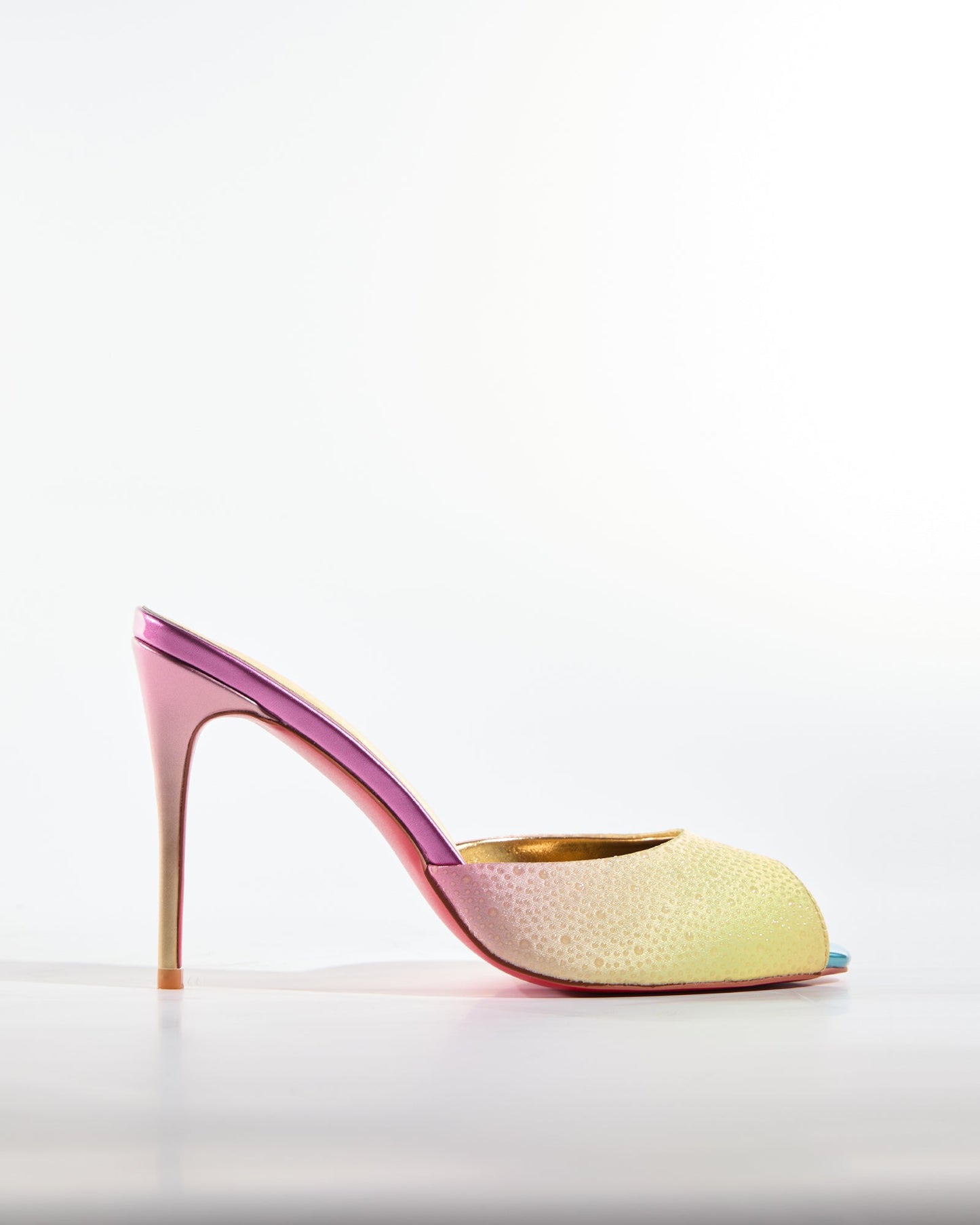 Veda Fish Mouth Slippers In Multicolor