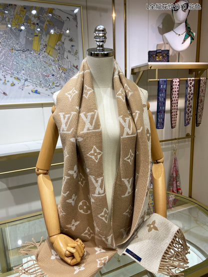 EN – Luxury LUV Scarf 038