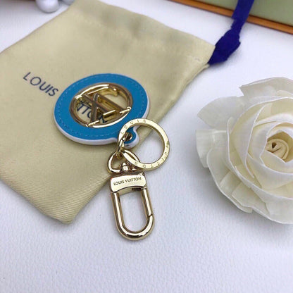 EN – Lux Keychains LUV 015
