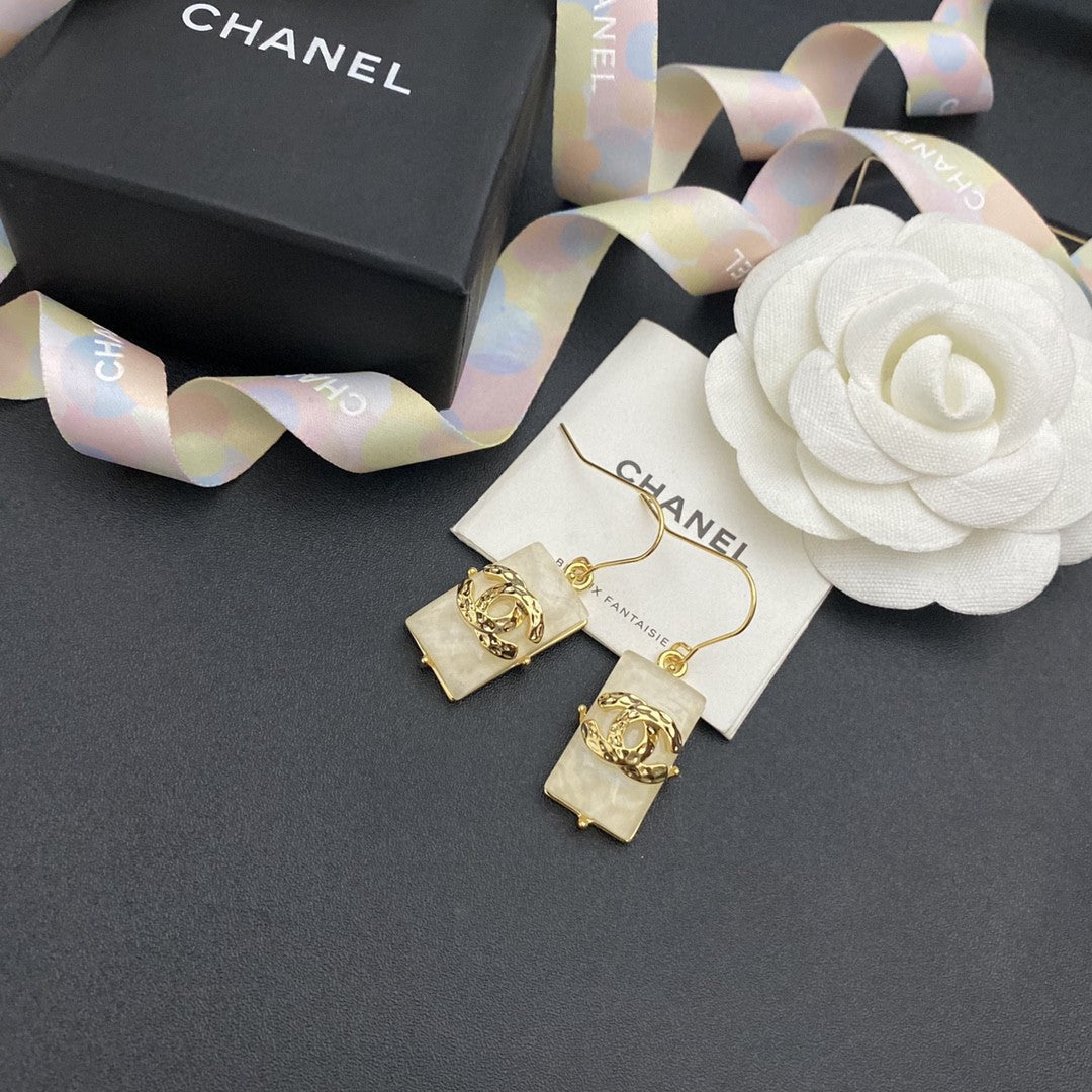 EN – Lux Earring CHL 026
