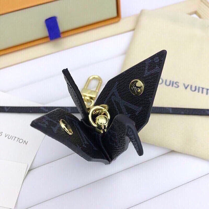 EN – Lux Keychains LUV 073