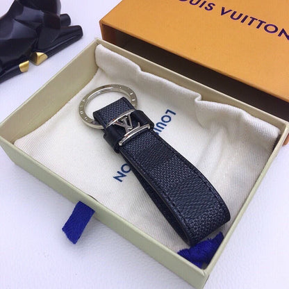 EN – Lux Keychains LUV 003