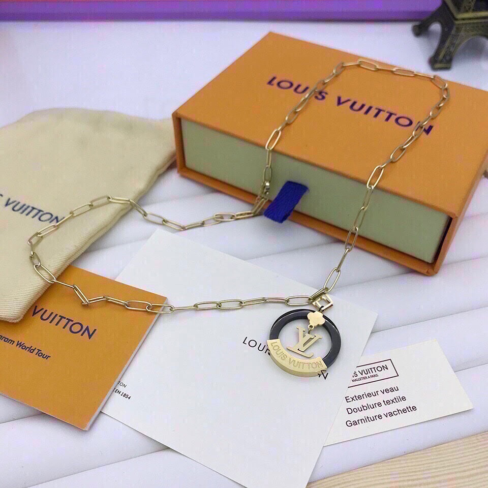 EN – Lux Necklace LUV002