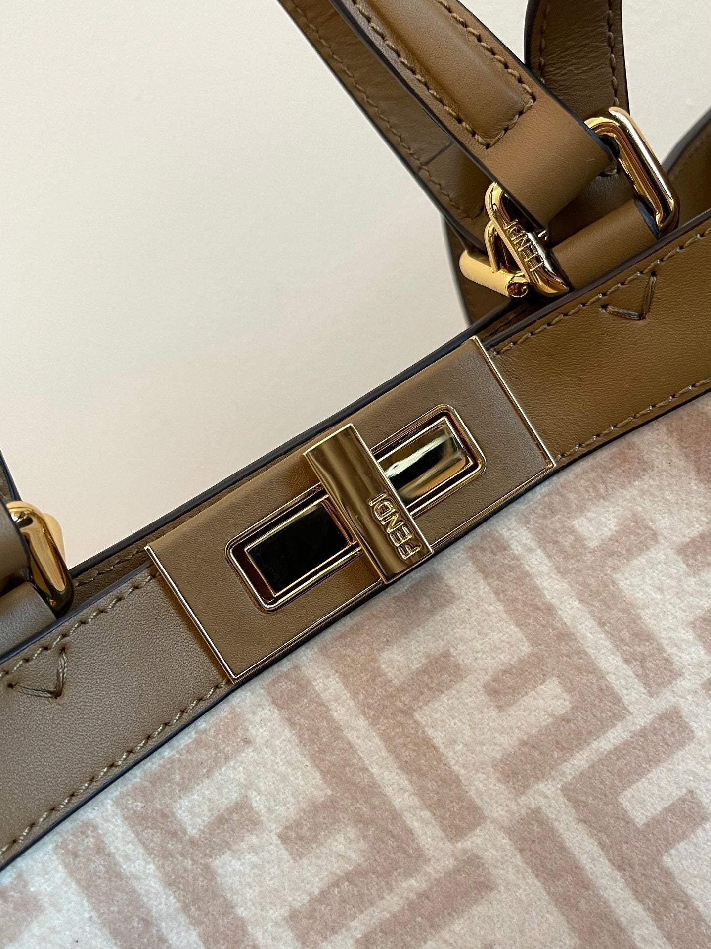 FI Peekaboo X-tote Bag Beige Canvas For Women, Handbags, Shoulder Bags 16.1in/41cm FF 8BH374