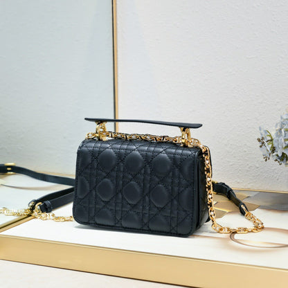 DIOR JOLIE SMALL TOP HANDLE BAG BLACK 19CM M9271UBHI M900