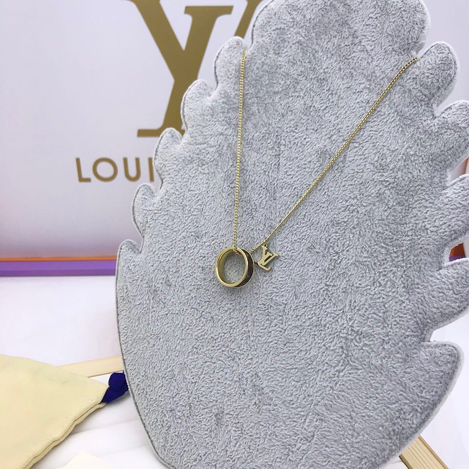 EN – Lux Necklace LUV001