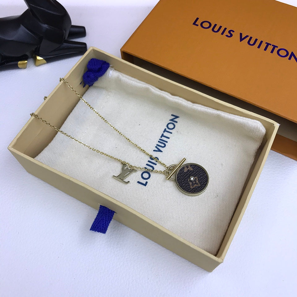 EN – Lux Necklace LUV012