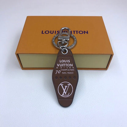 EN – Lux Keychains LUV 008