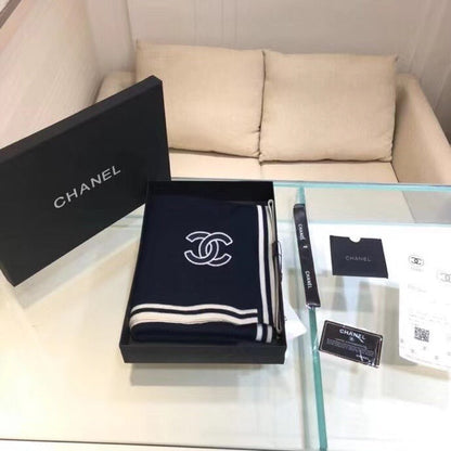 EN – Luxury CHL Scarf 004