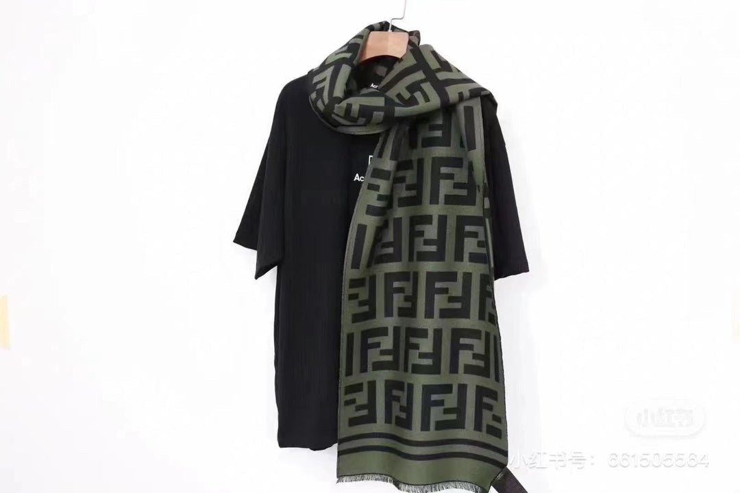 EN – Luxury FEI Scarf 009