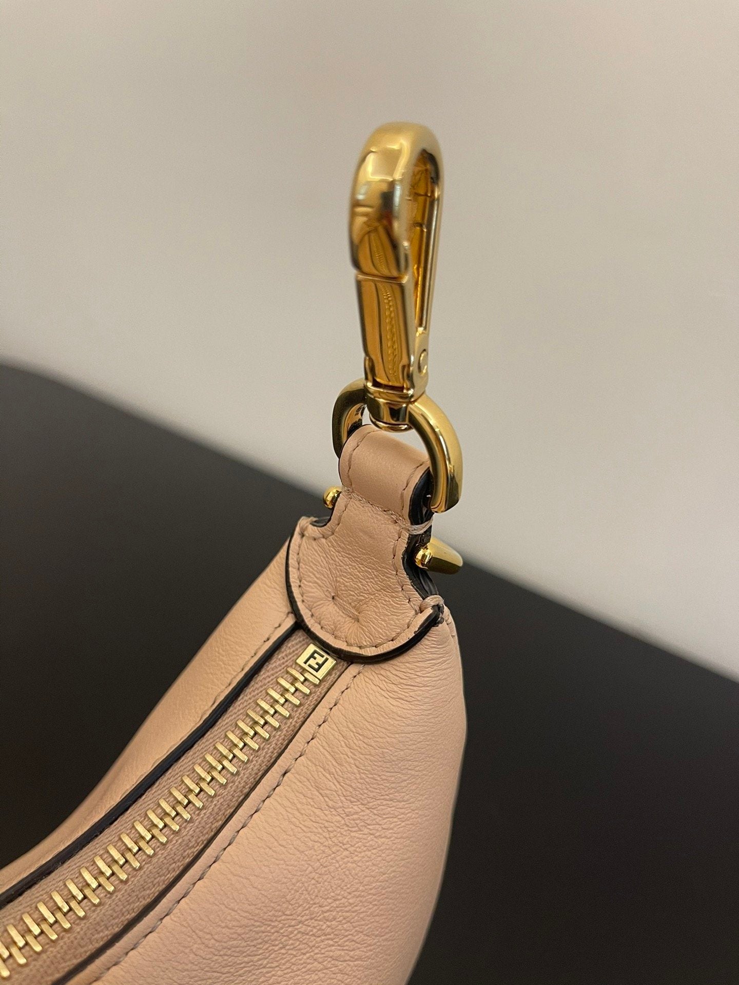 FI Nano FIgraphy Pink For Women, HandBags 6.7in/17cm FF 8BR798A5DYF1HD6