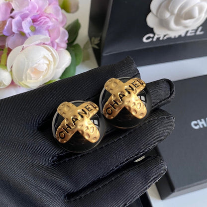 EN – Lux Earring CHL 004