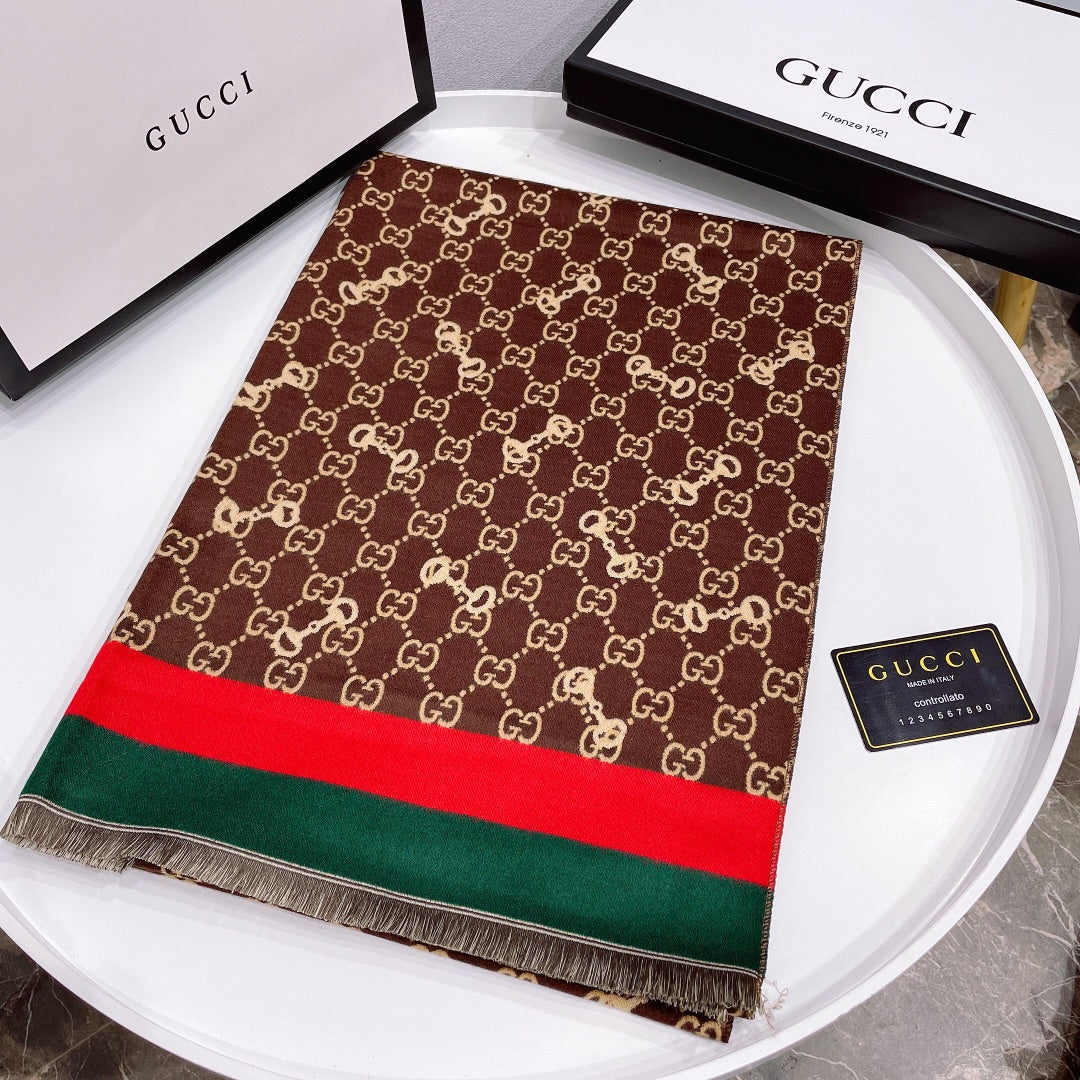 EN – Luxury GCI Scarf 013