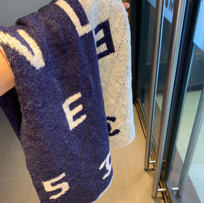 EN – Luxury CHL Scarf 007