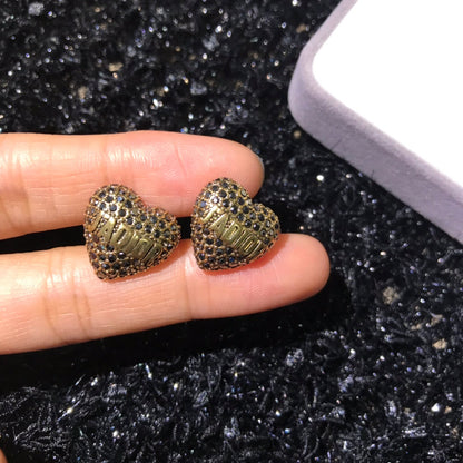 EN – Lux Earring Dir 010