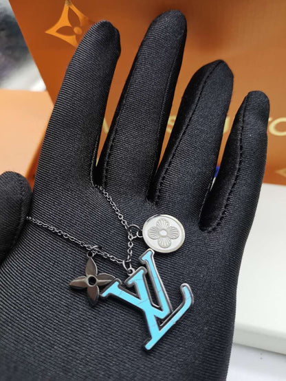 EN – Lux LV Necklaces 013