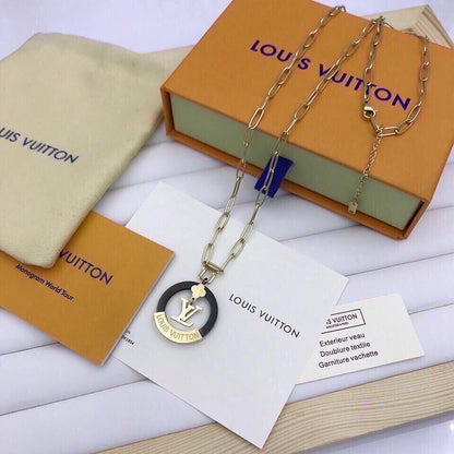 EN – Lux Necklace LUV002