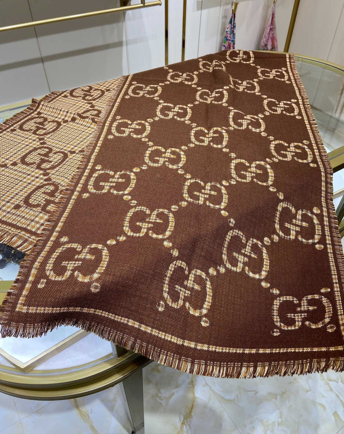 EN – Luxury GCI Scarf 020