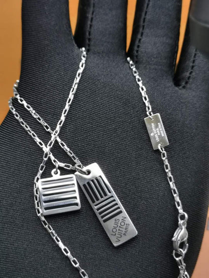 EN – Lux LV Necklaces 014