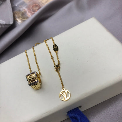 EN – Lux LV Necklaces 007