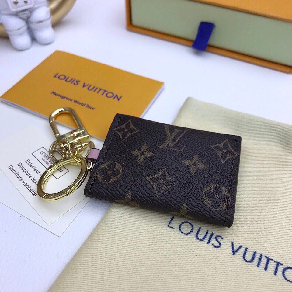 EN – Lux Keychains LUV 069