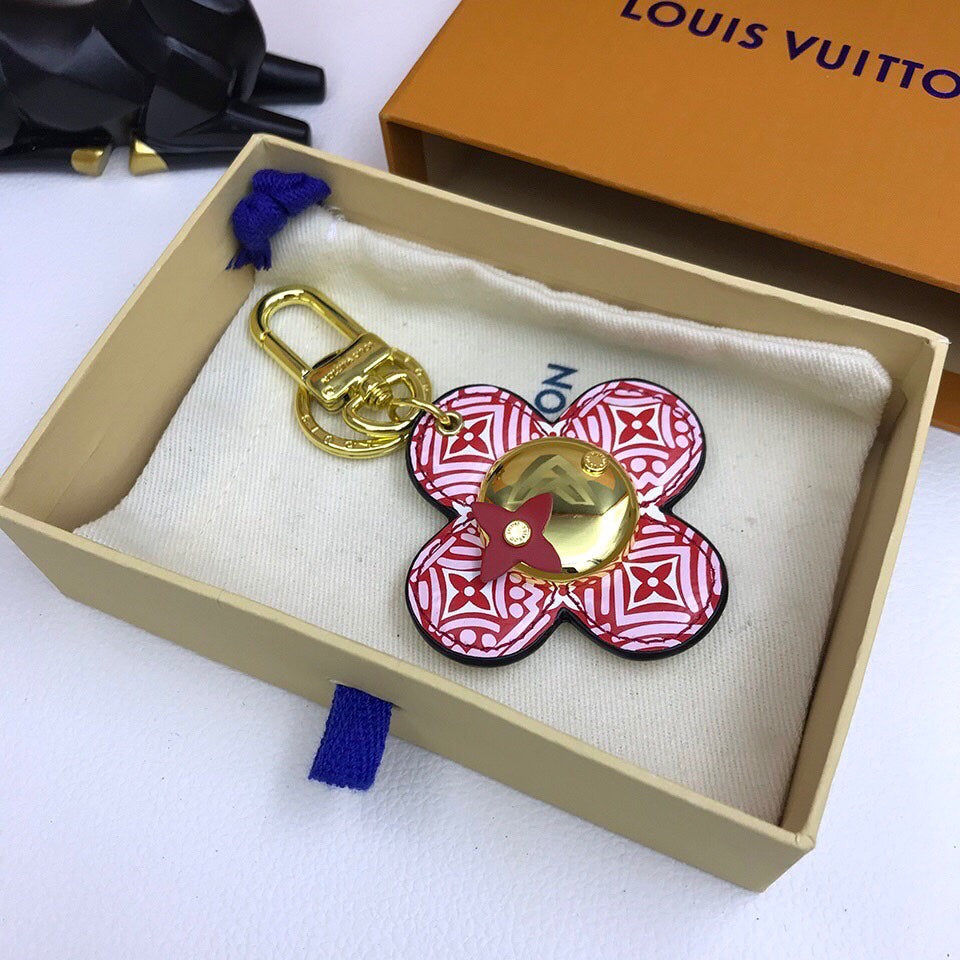 EN – Lux Keychains LUV 018