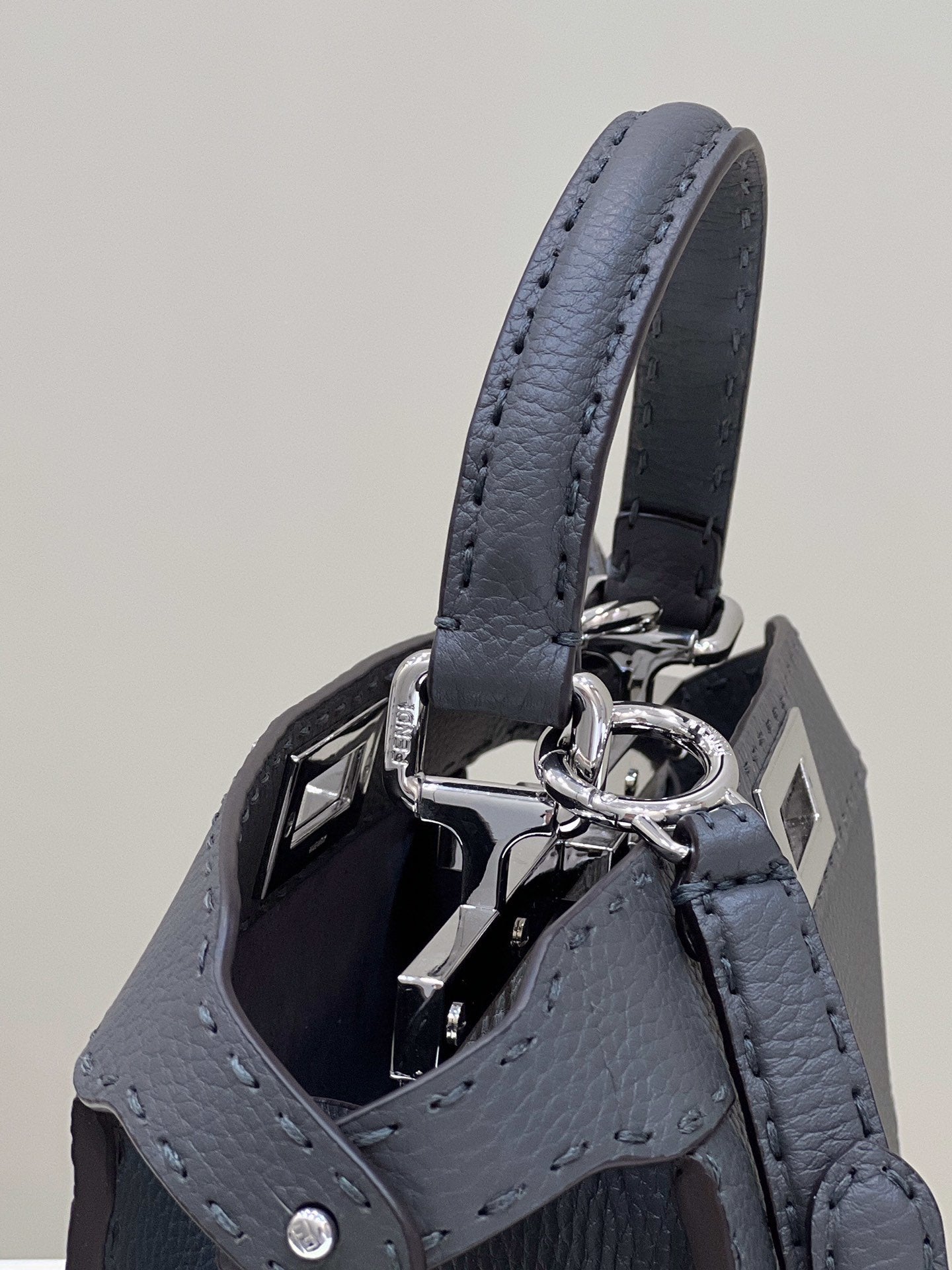 FI Peekaboo ISeeU Medium Black For Women, Handbags, Shoulder Bag 13.1in/33.5cm FF