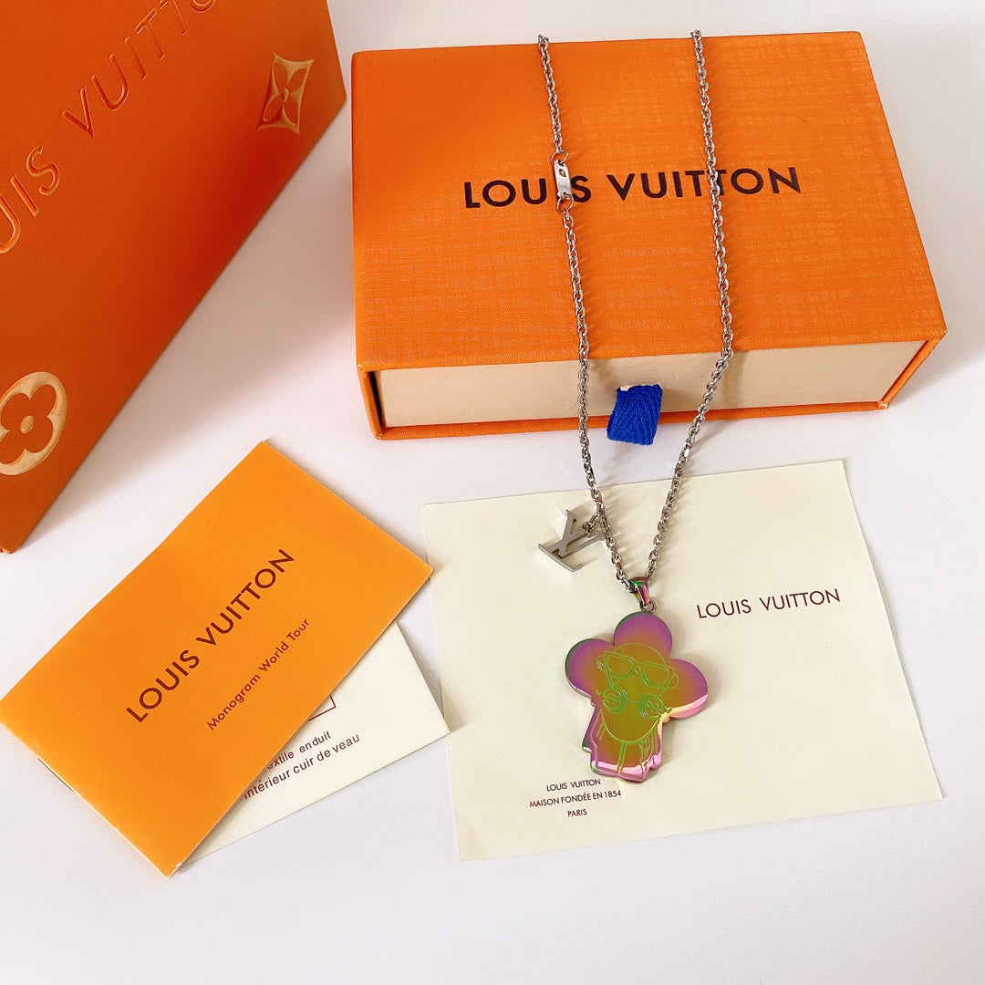 EN – Lux LV Necklaces 072