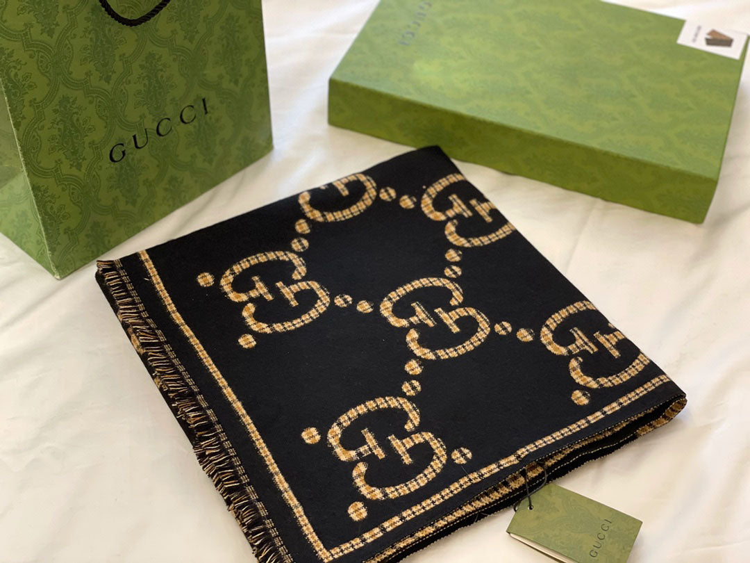 EN – Luxury GCI Scarf 002