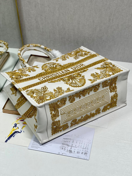 DI Large Book Tote Gold And White, For Women, Women’s Handbags 16.5in/42cm CD